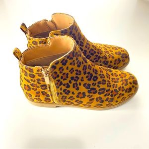 Girls Ankle Boots Leopard Print Boots Pre-owned Size 4 Big Kid.